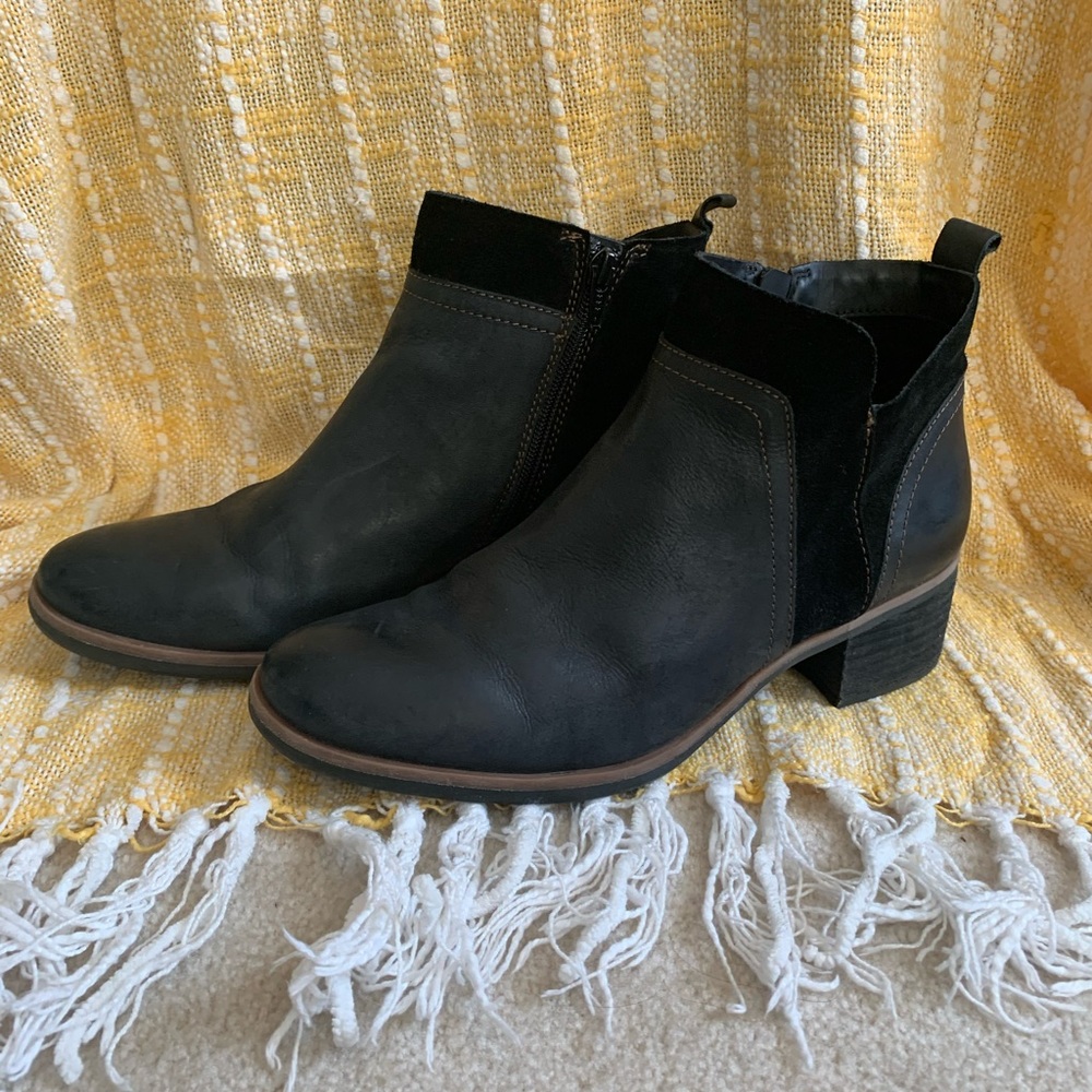 Korks Black Ankle Boots